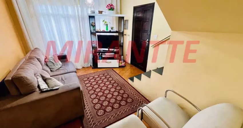 Sobrado de 95m² com 2 quartos em Água Fria