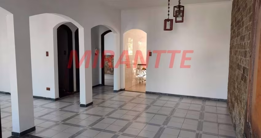 Sobrado de 220m² com 4 quartos em Vila Nova Mazzei