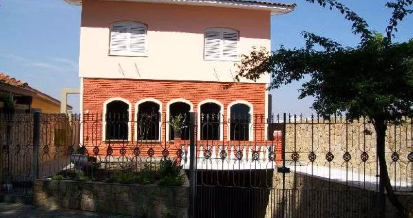 Sobrado de 293m² com 4 quartos em Tremembe