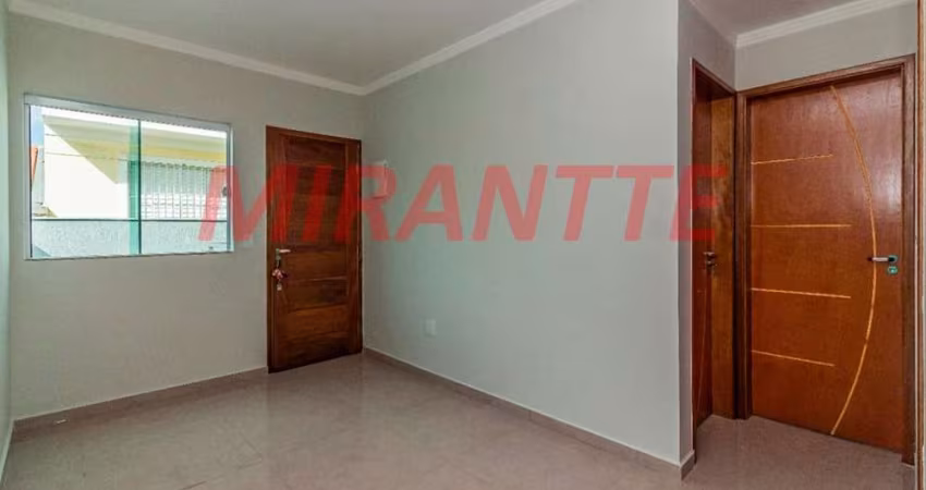 Apartamento de 45m² com 2 quartos em Jaçana