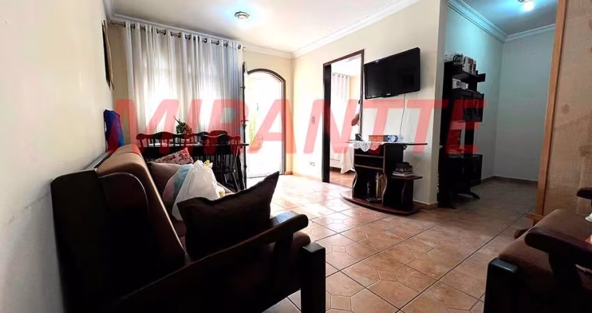 Sobrado de 250m² com 5 quartos em Vila Nivi