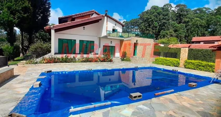 Casa terrea de 475.76m² com 4 quartos em Caraguata