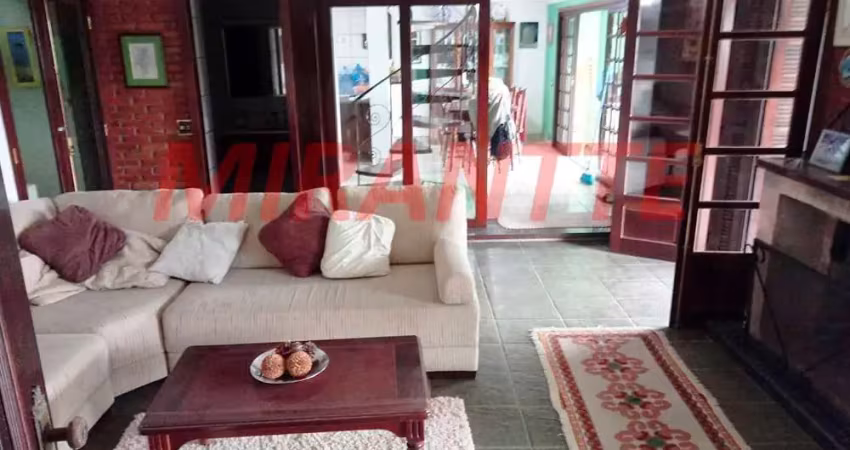 Chácara de 700m² com 4 quartos em Recanto Arsil