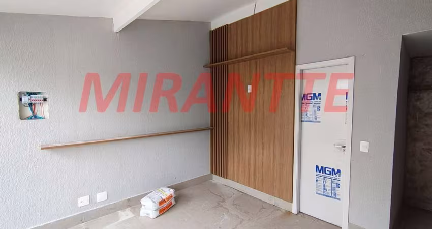 Cond. fechado de 160m² com 3 quartos em Jardim Santa Inês