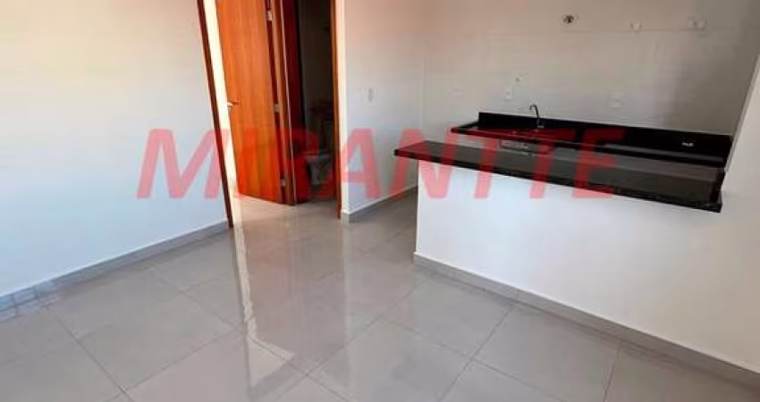 Apartamento de 37.6m² com 2 quartos em Água Fria