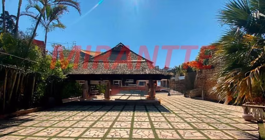 Sobrado de 325.32m² com 4 quartos em Serra da Cantareira