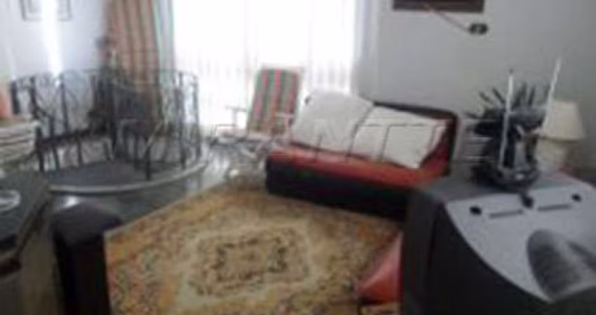 Apartamento de 126m² com 3 quartos em CENTRO