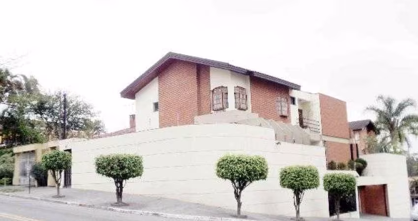 Sobrado de 331m² com 3 quartos em Barro Branco
