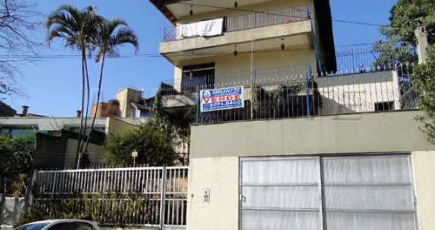 Casa terrea com 4 quartos em Jardim Ibiratiba