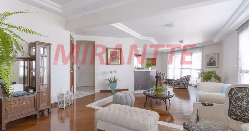 Apartamento de 272m² com 4 quartos em Santana