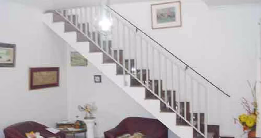 Sobrado de 330m² com 4 quartos em Limão