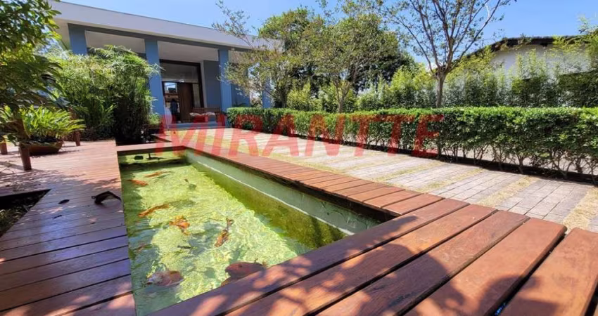 Cond. fechado de 1276m² com 5 quartos em Jardim Ibiratiba