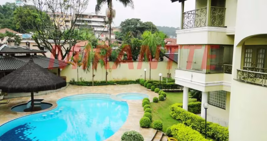 Sobrado de 885m² com 3 quartos em Horto Florestal