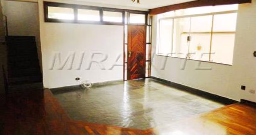 Sobrado de 340m² com 3 quartos em Casa Verde