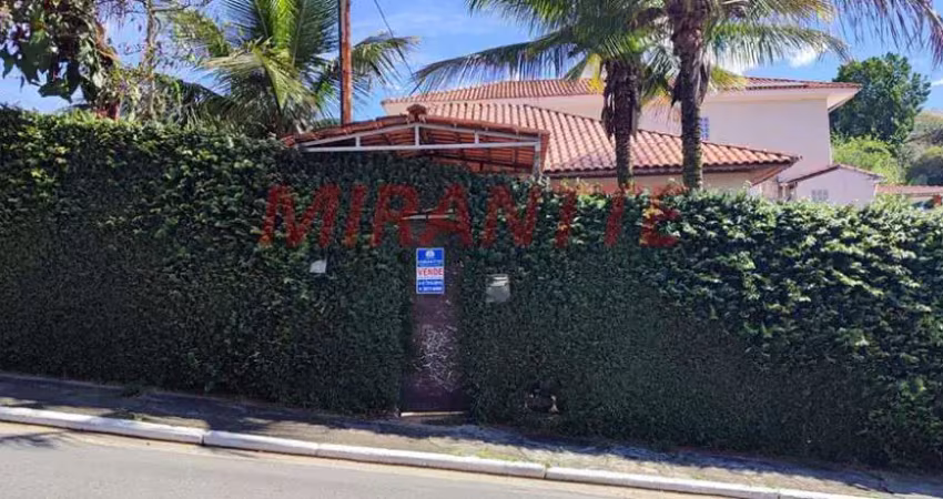 Sobrado de 200m² com 4 quartos em Vila Albertina