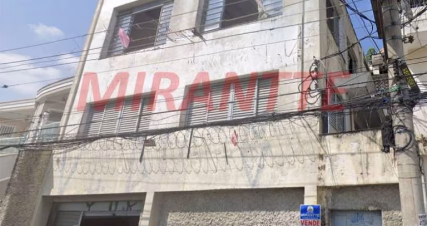 Comercial de 418m² em Limão
