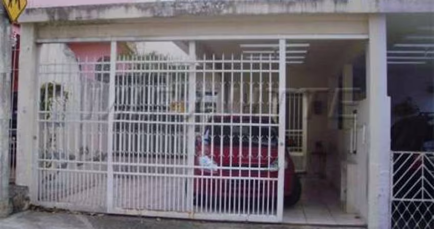 Sobrado de 140m² com 3 quartos em Jardim Floresta