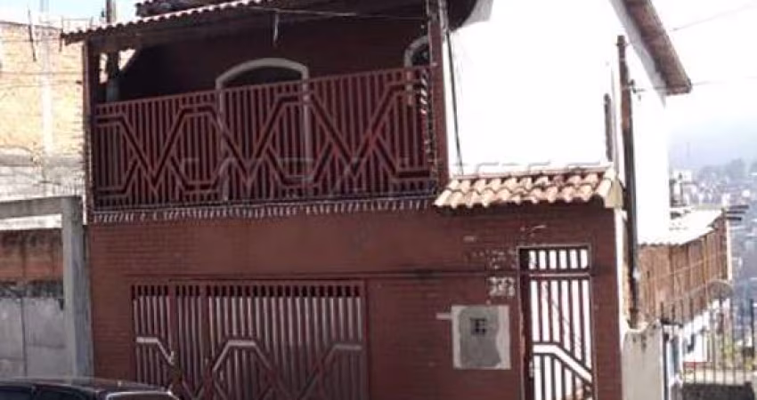 Sobrado de 490m² com 9 quartos em Vila Santa Terezinha