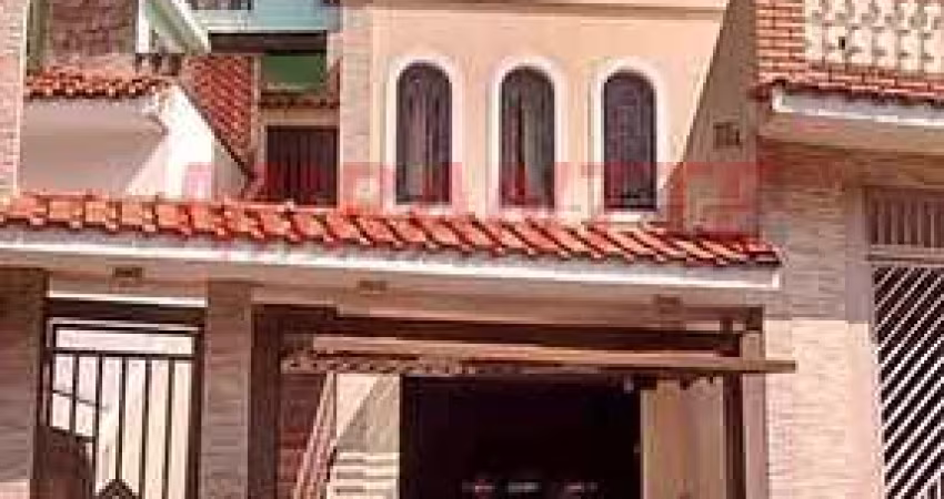 Sobrado de 115m² com 2 quartos em Jardim Peri