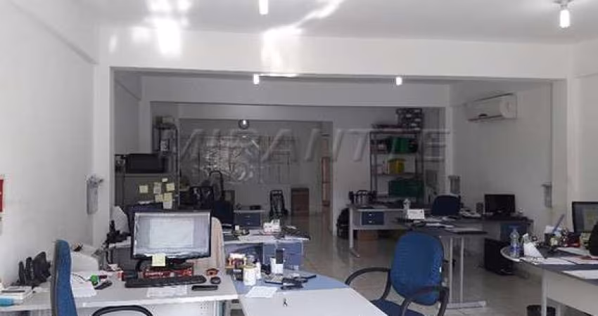 Sobrado com 2 quartos em Santana