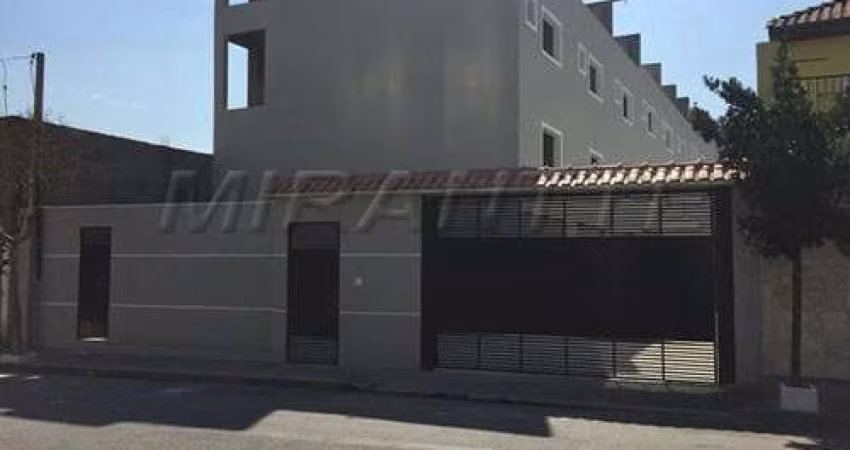 Cond. fechado de 330m² com 3 quartos em Vila Guilherme