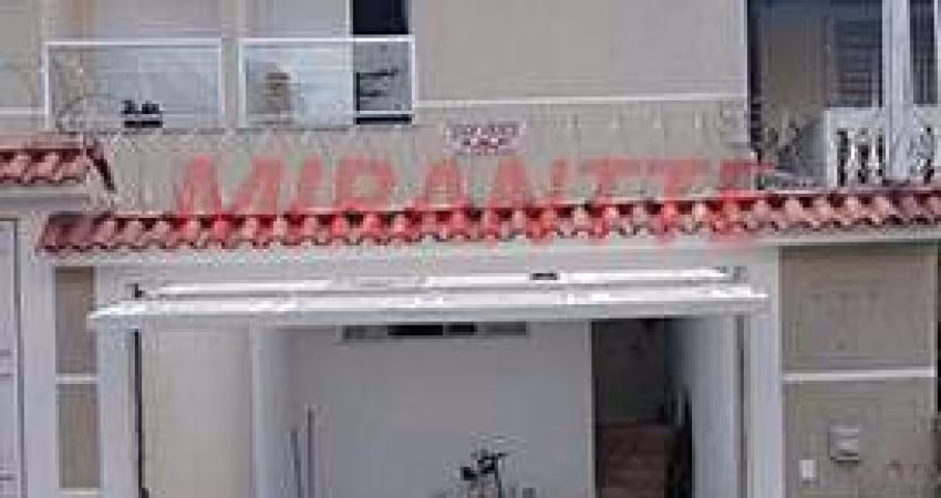 Sobrado de 130m² com 3 quartos em Vila Mazzei