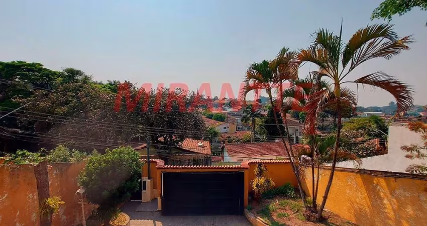 Sobrado de 145m² com 4 quartos em Jardim Bibi