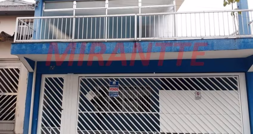 Sobrado de 180m² com 4 quartos em Jardim Santa Inês