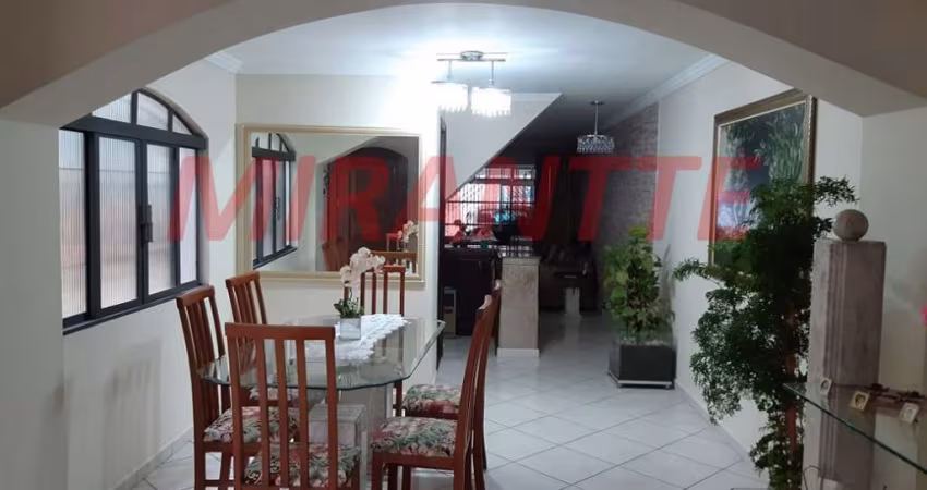 Sobrado de 208m² com 3 quartos em Chora Menino