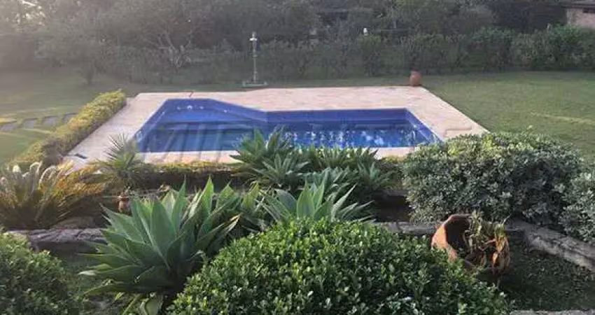 Sobrado de 500m² com 5 quartos em serra da cantareira