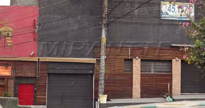 Comercial de 1650m² em Freguesia do Ó