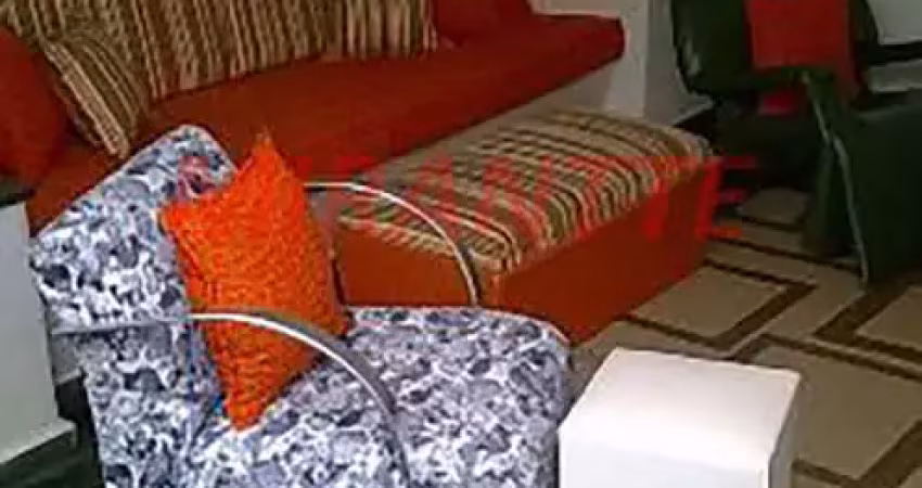 Cond. fechado de 900m² com 7 quartos em cachoeirinha
