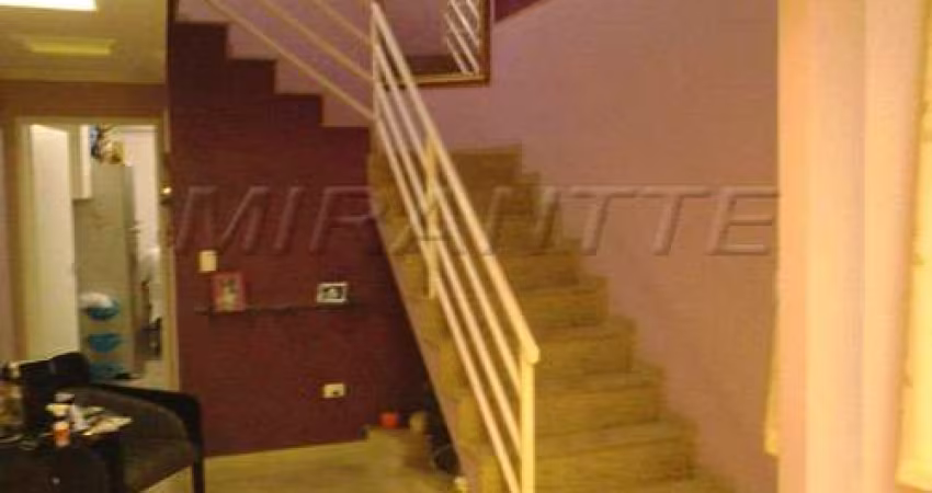 Sobrado de 200m² com 3 quartos em Vila Mazzei