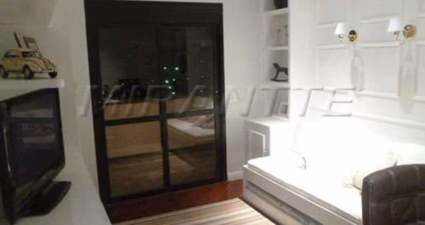 Apartamento de 320m² com 4 quartos em Aclimação