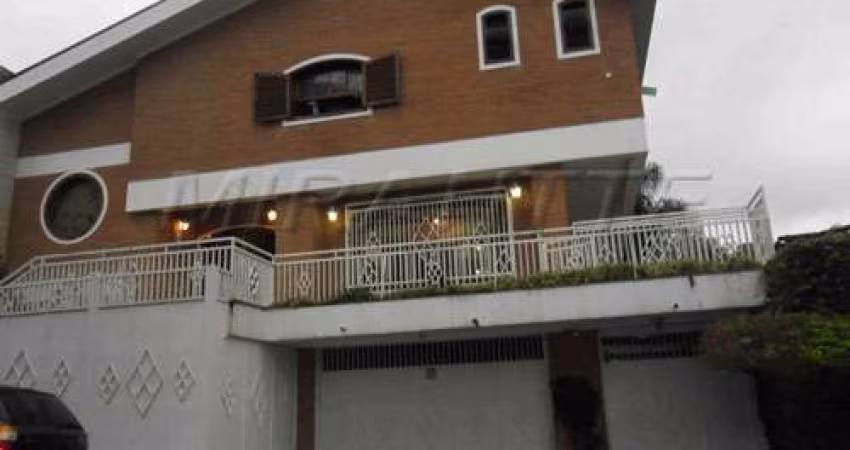Sobrado de 360m² com 4 quartos em Jardim Floresta
