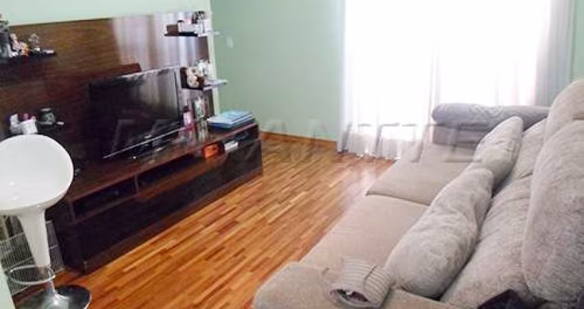 Apartamento de 55m² com 3 quartos em Vila Mazzei