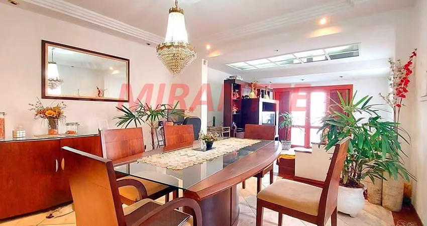 Sobrado de 207m² com 3 quartos em Parada Inglesa