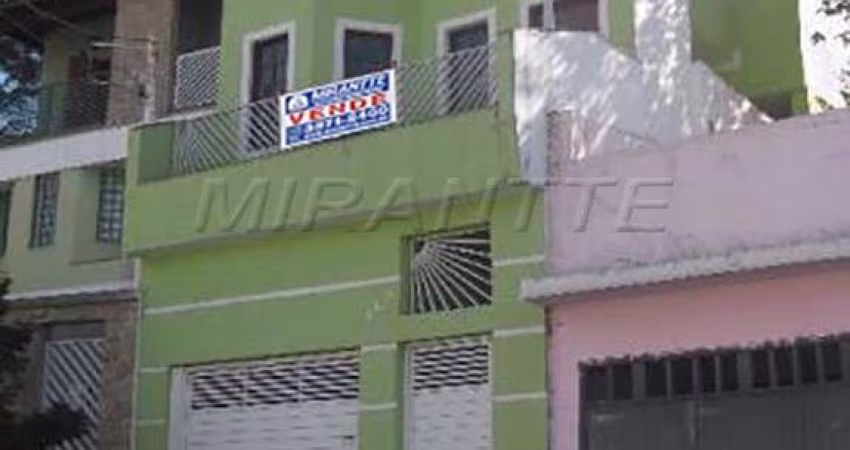 Sobrado de 210m² com 3 quartos em Vila Mazzei