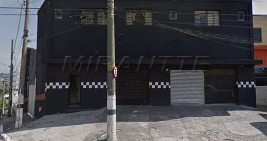 Comercial de 1000m² em Casa Verde