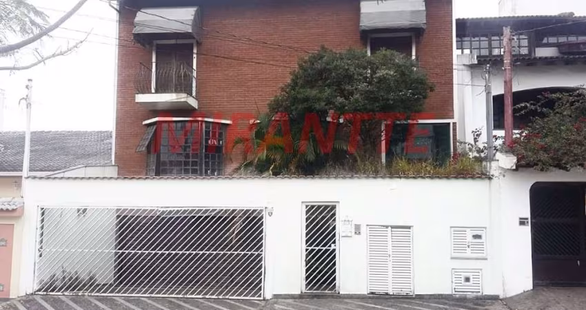 Sobrado de 529m² com 4 quartos em parque independencia