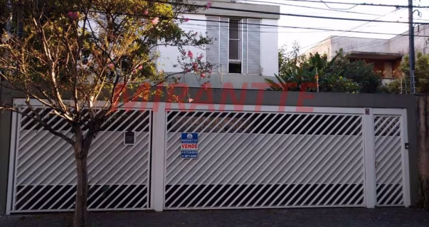 Sobrado de 205m² com 4 quartos em Brooklin