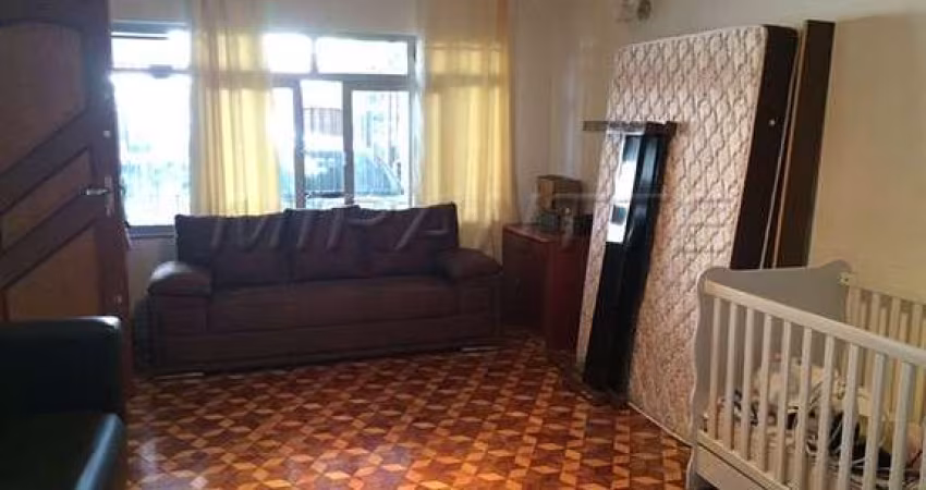 Sobrado de 171m² com 3 quartos em Jardim Bibi