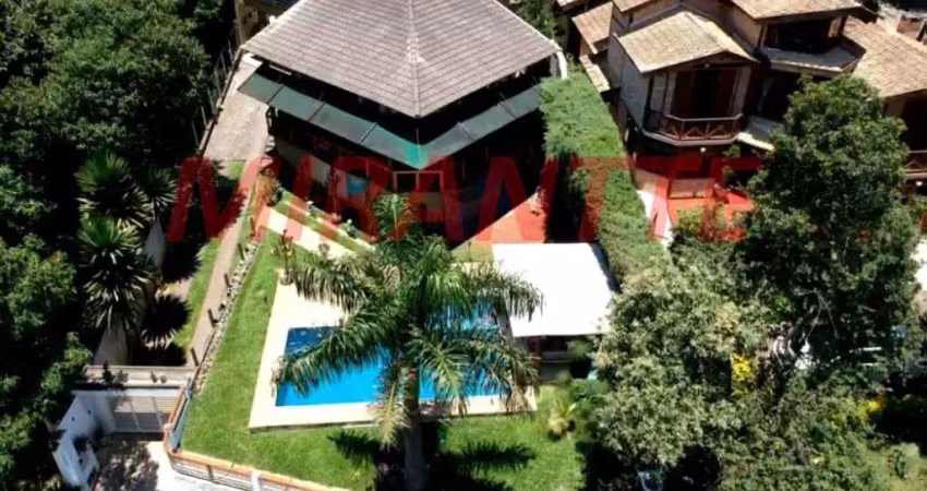 Sobrado de 302m² com 3 quartos em serra da cantareira