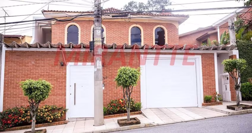 Sobrado de 319m² com 4 quartos em Barro Branco (Zona Norte)