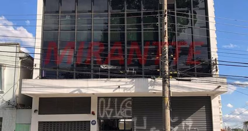Comercial de 705m² em Casa Verde