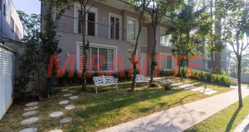 Cond. fechado de 1015.46m² com 7 quartos em tucuruvi