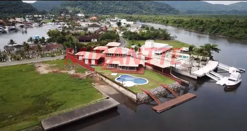 Sobrado de 900m² com 4 quartos em balneario praia do perequê