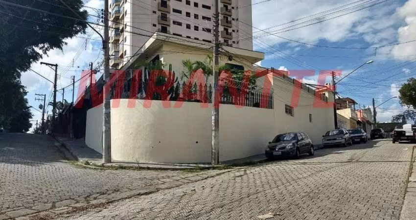 Sobrado com 3 quartos em Vila Galvão