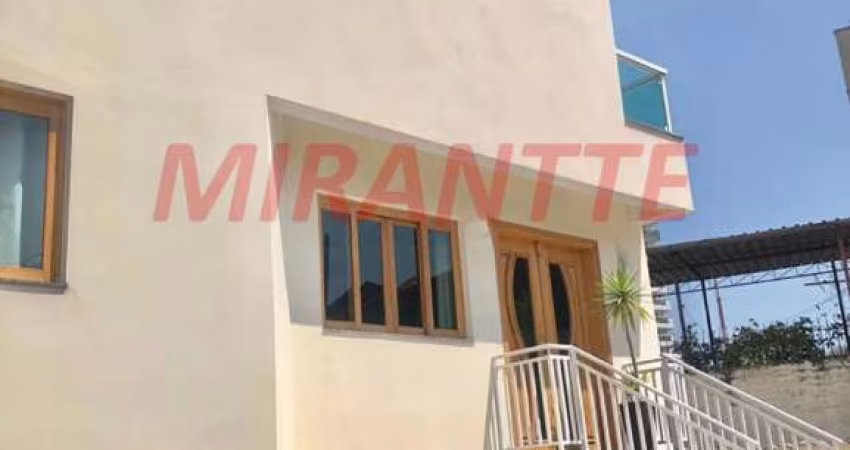 Sobrado de 400m² com 4 quartos em Vila Rosália