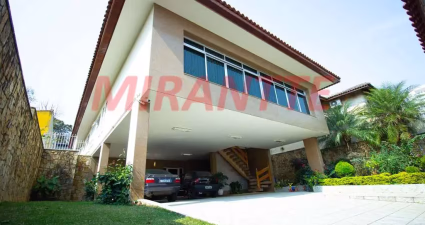 Sobrado de 462m² com 3 quartos em Vila Rosália